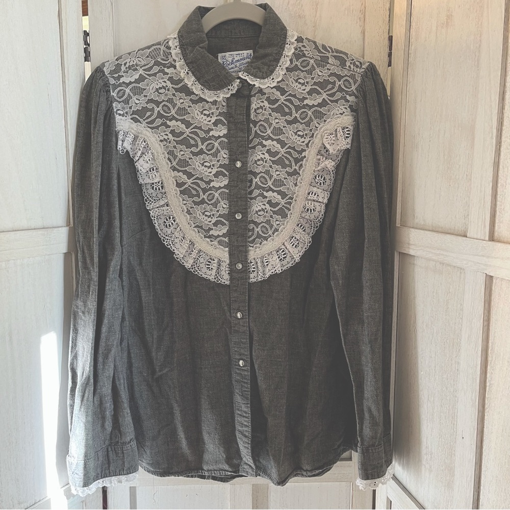 Vintage 80s Rockmount Ranchwear gray white lace pearlsnap button down womens